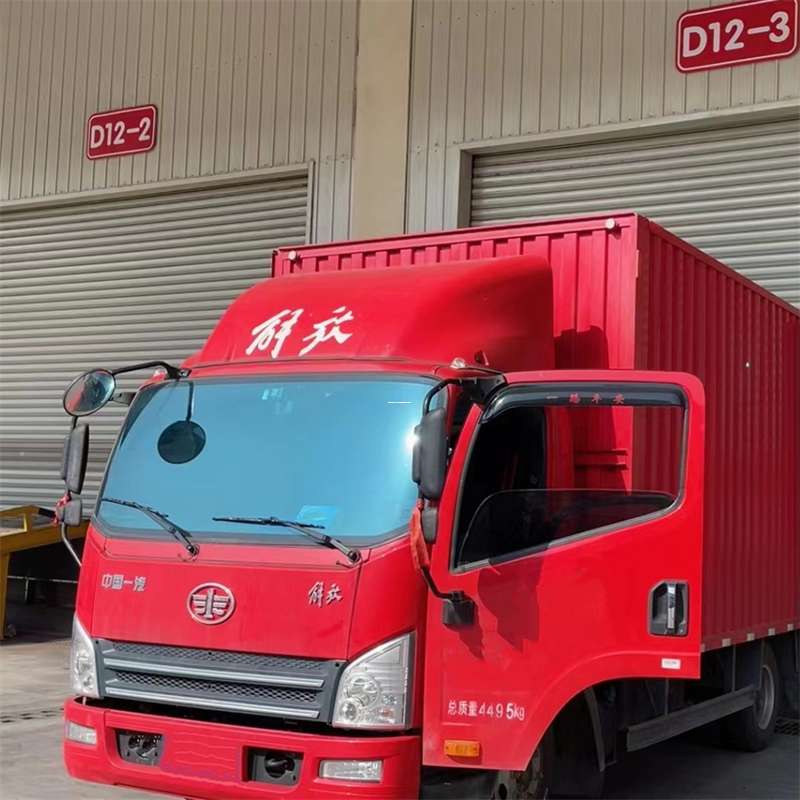 平坝区阿拉尔市物流专线：大件快运与进仓出口的高效之旅