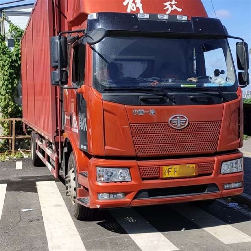 平坝区罗平县进仓物流：专线直达的多元货运之旅